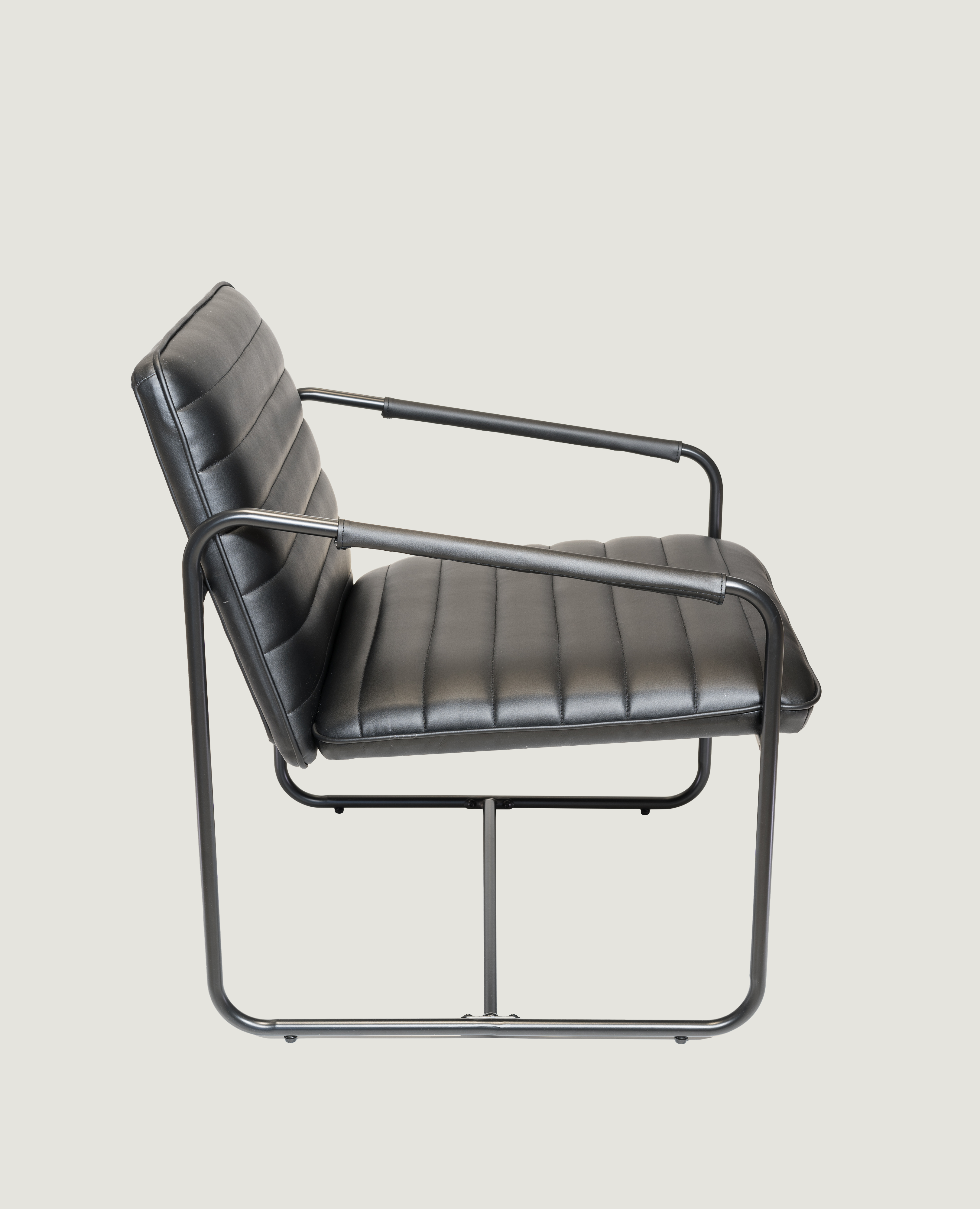 Berria Armchair (Ebony Black) - Marcel Olsen